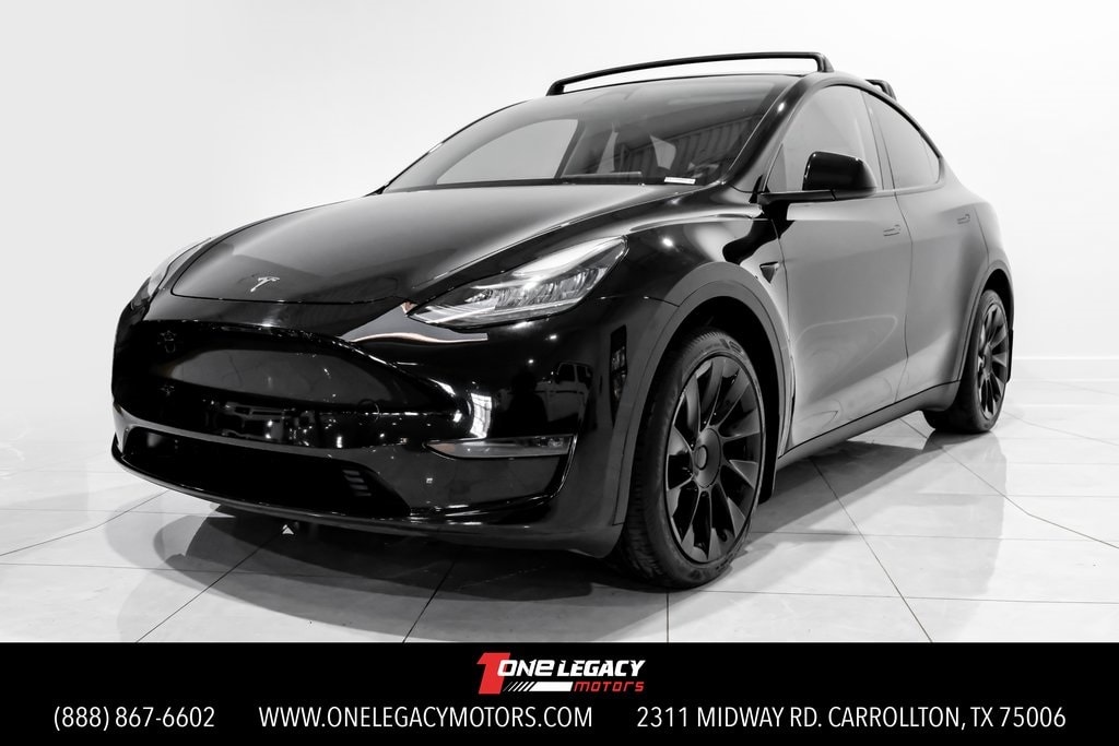 2023 Tesla Model Y Long Range's photo