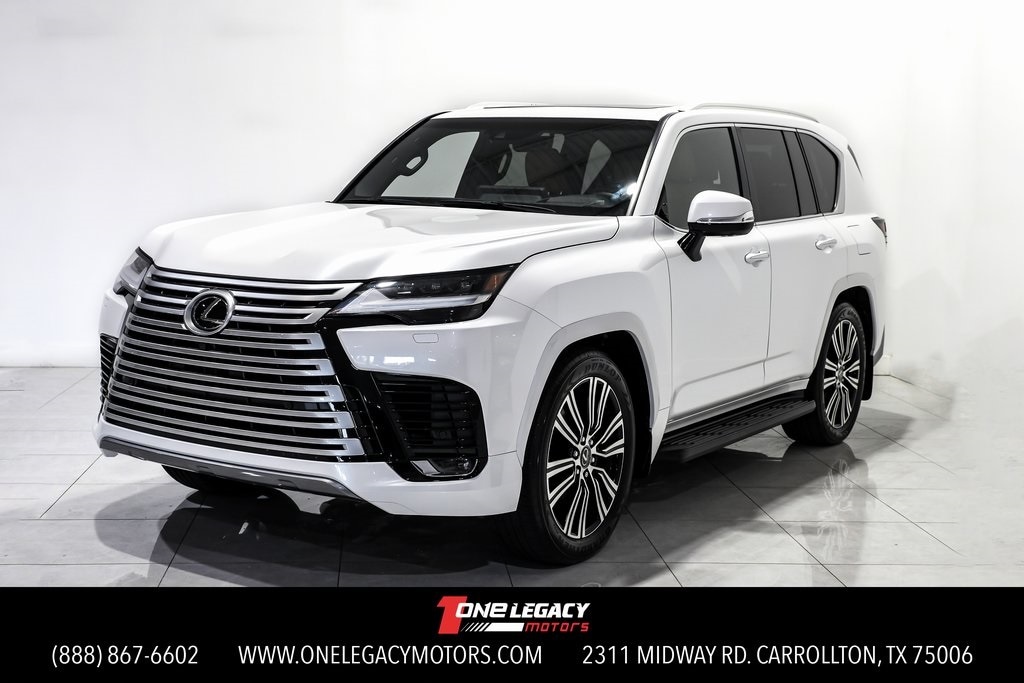 2024 Lexus LX Luxury's photo