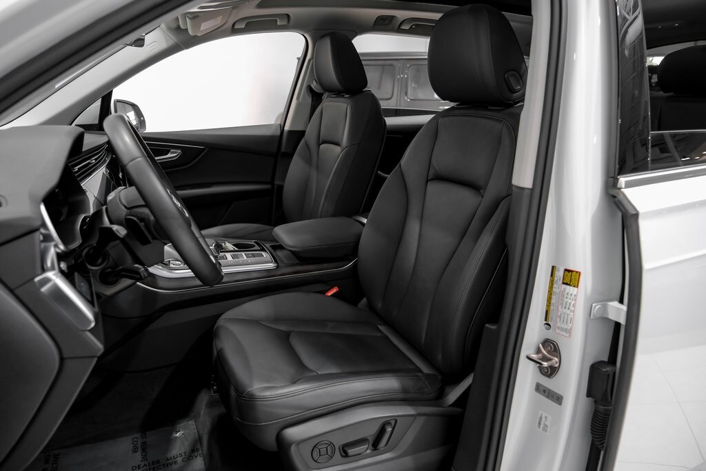 2022 Audi Q7 55 Premium photo 4