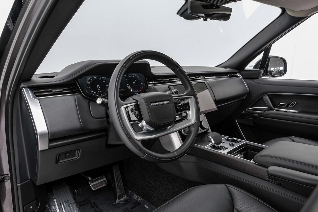 2023 Land Rover Range Rover First Edition photo 3