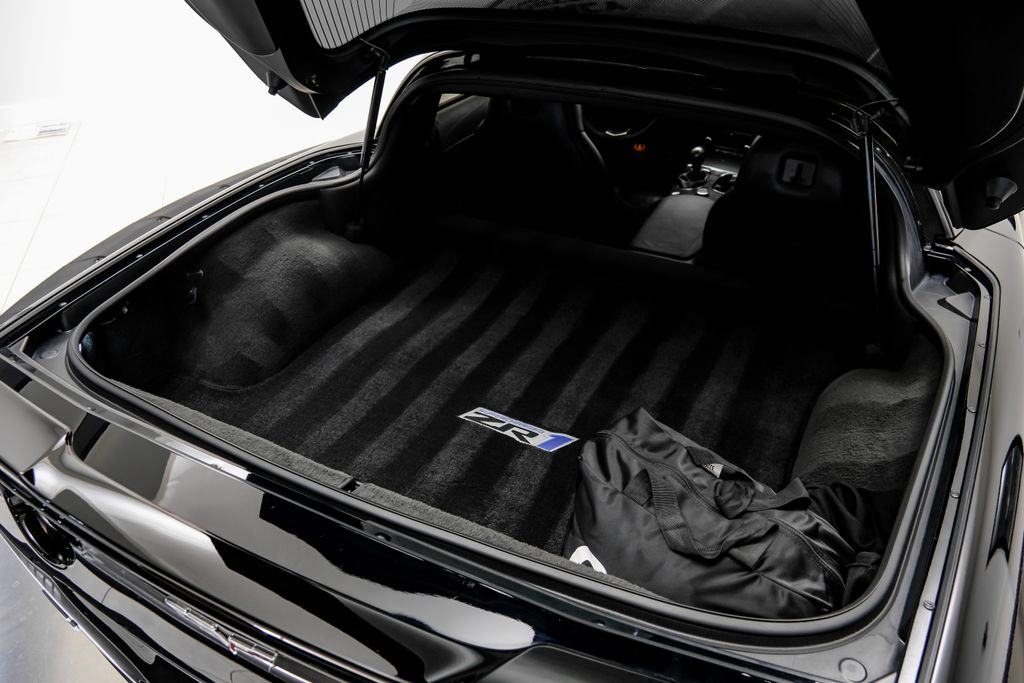 2011 Chevrolet Corvette ZR1 - Photo 59