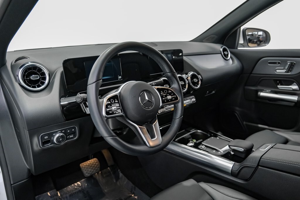 2022 Mercedes Benz GLA 250 photo 3