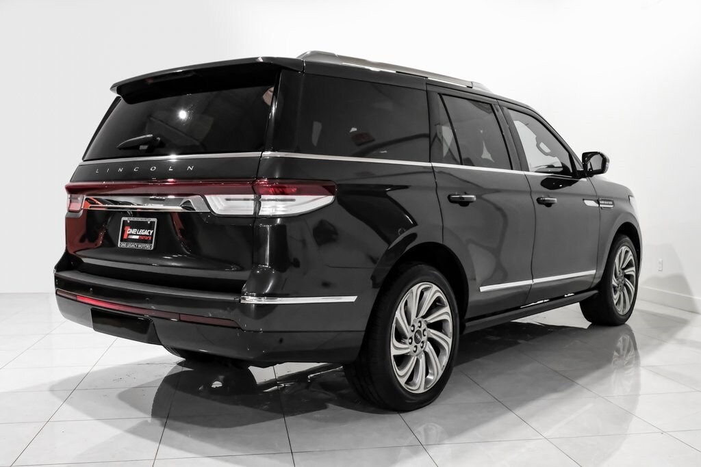2023 Lincoln Navigator Reserve photo 4