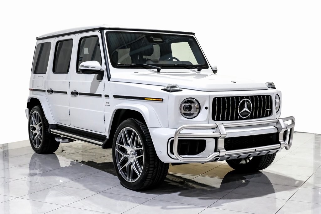 2025 Mercedes Benz G 63 AMG photo 3