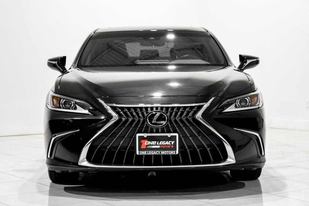 Used 2024 Lexus ES 350 Sedan