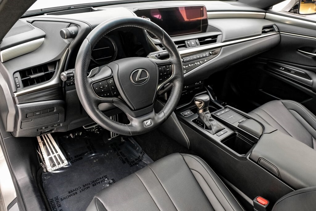 2019 Lexus ES 350 F SPORT photo 3