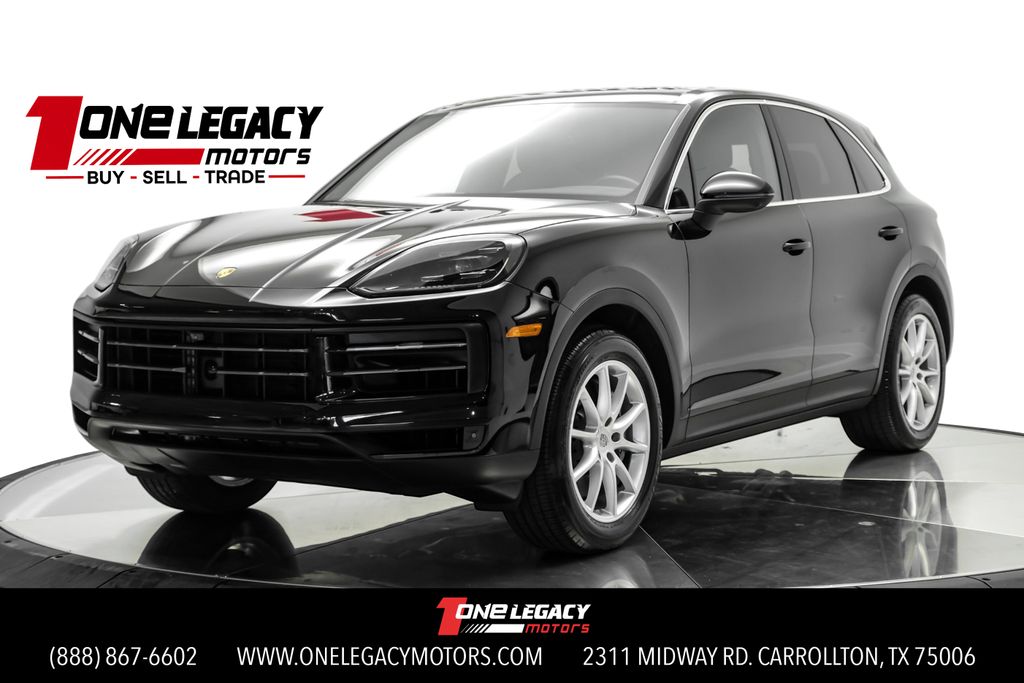 2024 Porsche Cayenne -'s photo