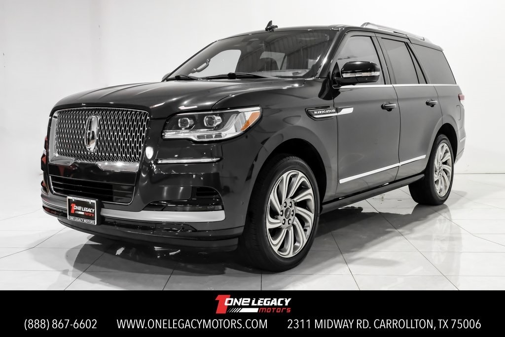 2023 Lincoln Navigator Reserve's photo