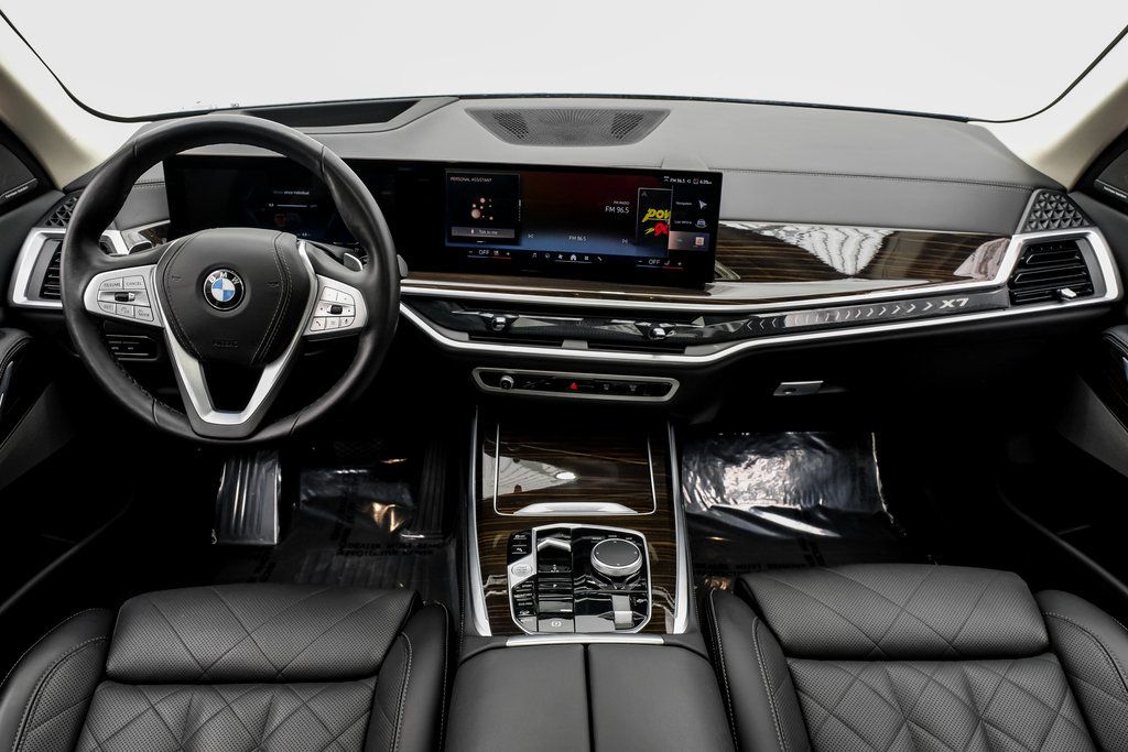 2024 BMW X7 40i - Photo 11