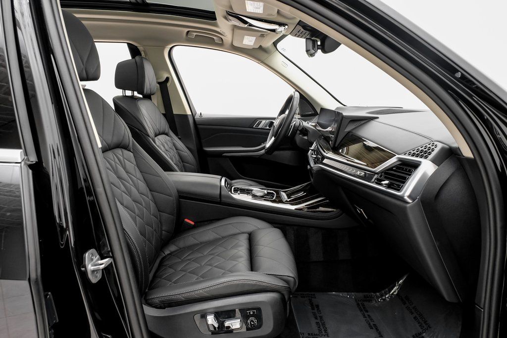 2024 BMW X7 40i - Photo 27