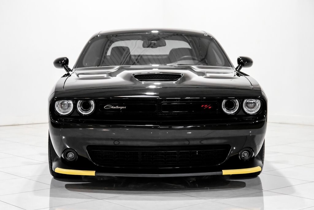 2023 Dodge Challenger R/T Scat Pack photo 2