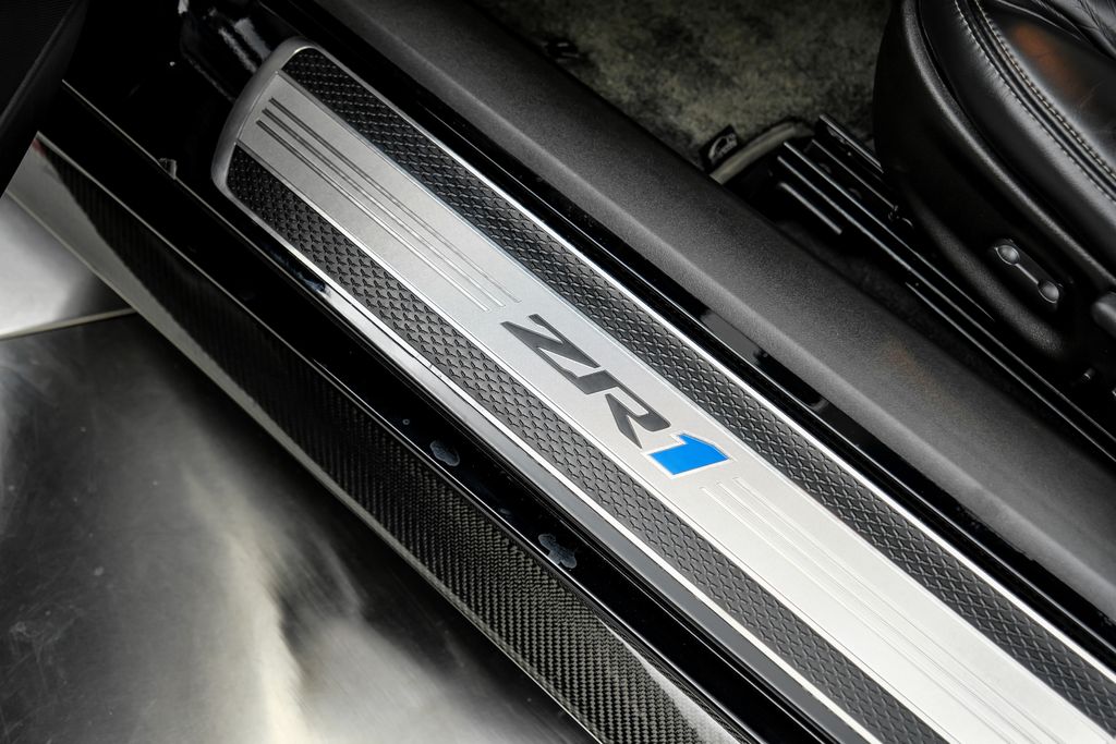 2011 Chevrolet Corvette ZR1 - Photo 44