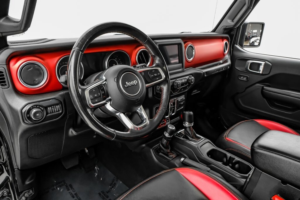 2019 Jeep Wrangler Unlimited Rubicon photo 2