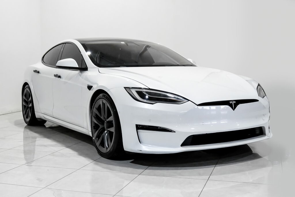 2021 Tesla Model S Plaid photo 3