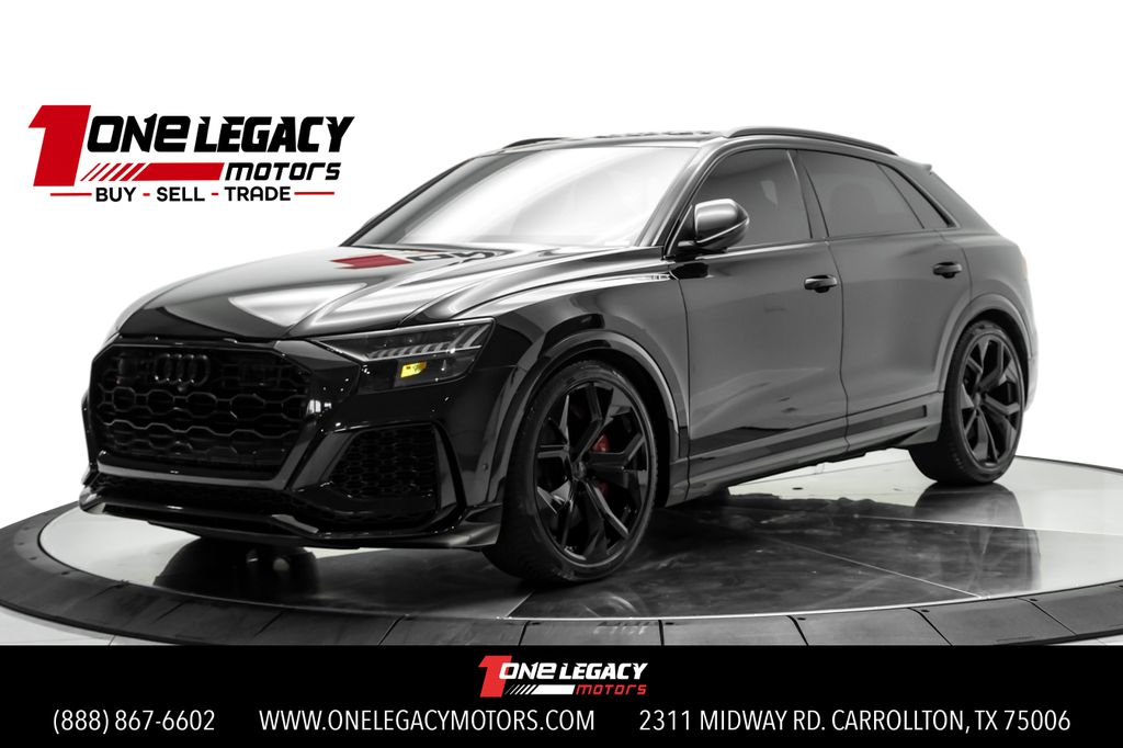 2023 Audi RS Q8 -'s photo