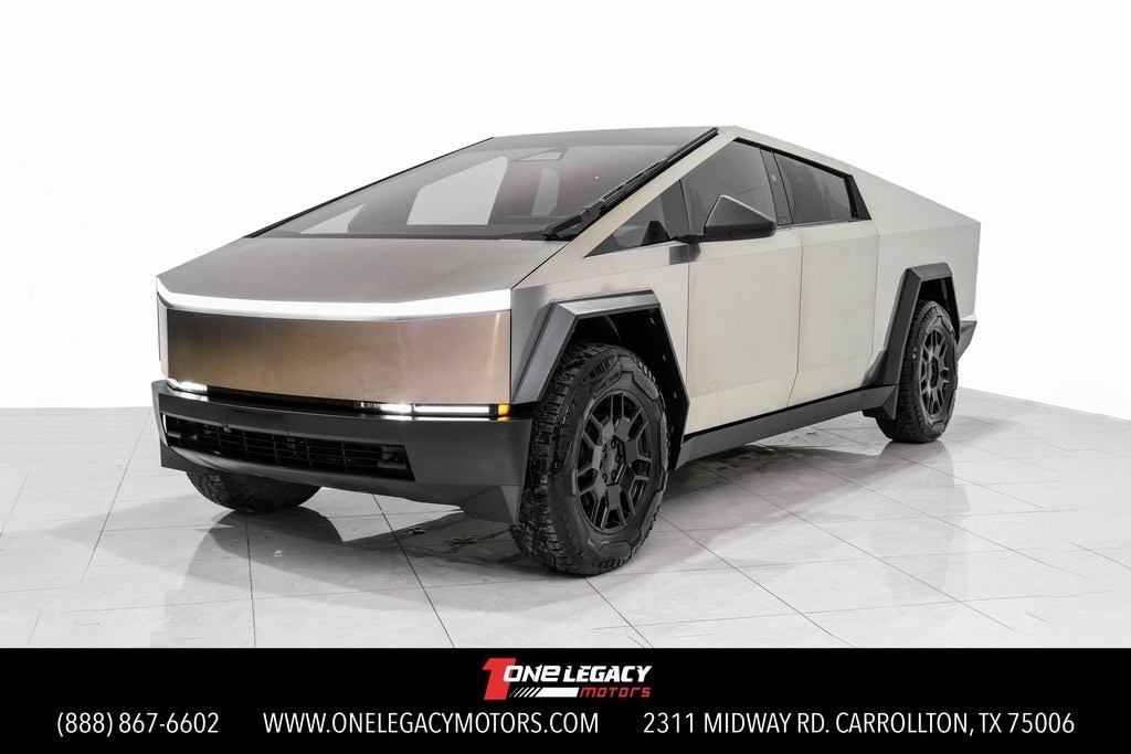 2024 Tesla Cybertruck Base's photo