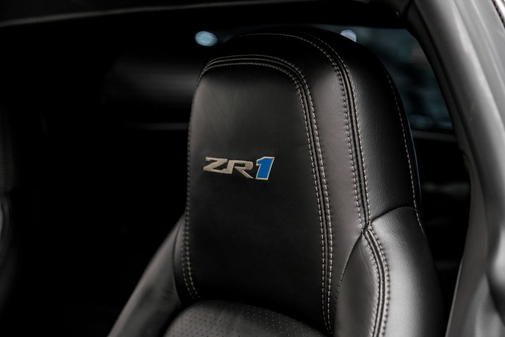 2011 Chevrolet Corvette ZR1 - Photo 42
