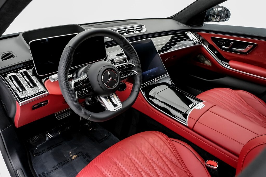 2025 Mercedes Benz S 450 63 e photo 3