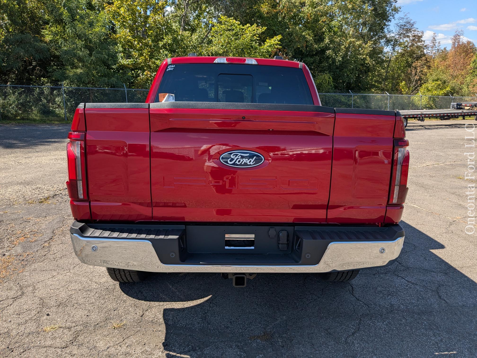 2025 Ford F-150 Lariat photo 4