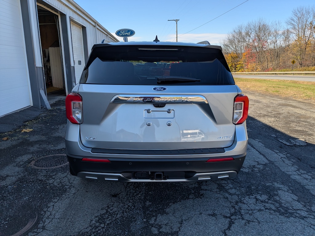 Used 2022 Ford Explorer XLT Four-Wheel Drive with Locking Differential