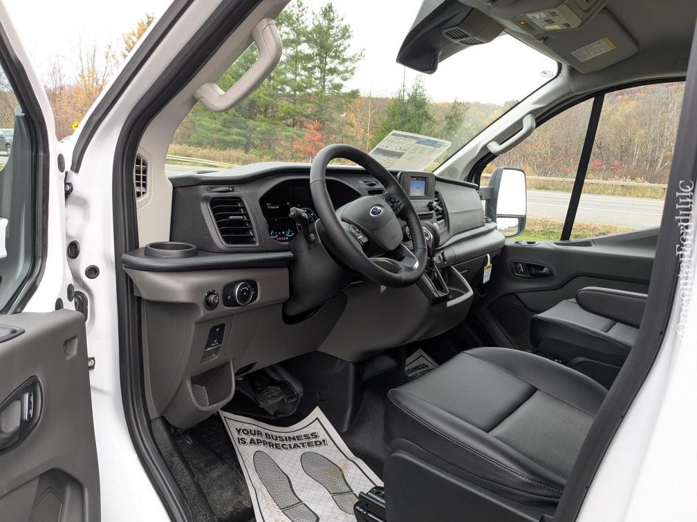 2025 Ford Transit Van Base - Photo 13