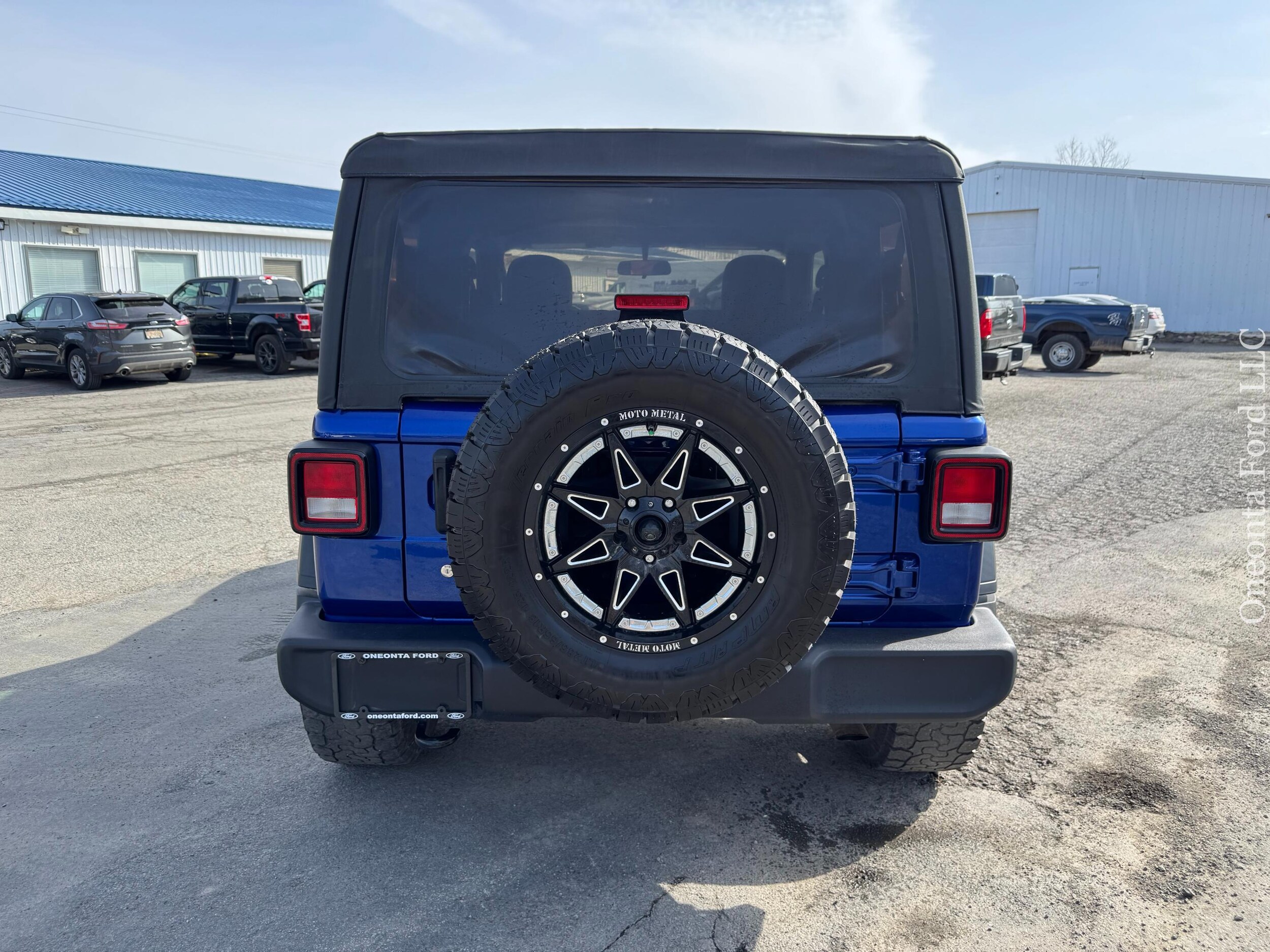 2020 Jeep Wrangler Sport photo 4