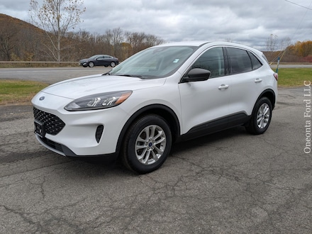 2022 Ford Escape SE All-Wheel Drive with Locking and Limited-Slip Diff
