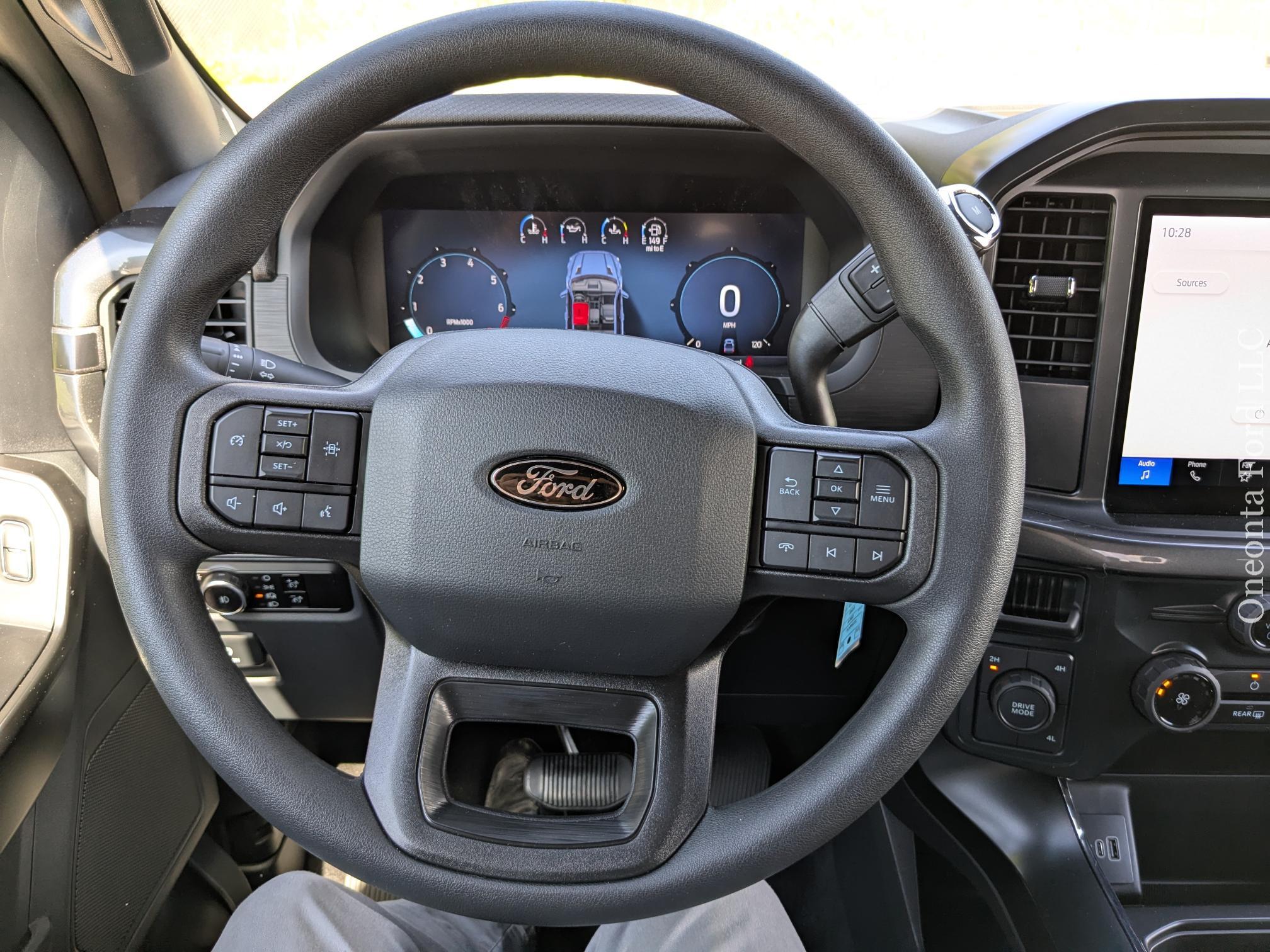 2025 Ford F-150 STX - Photo 24