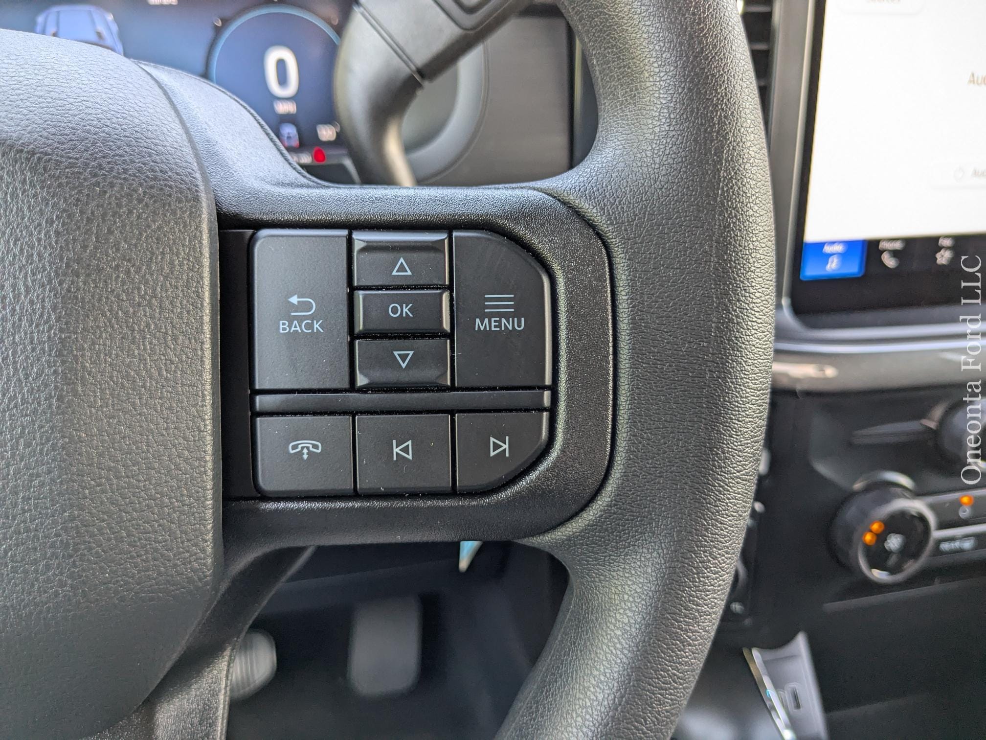 2025 Ford F-150 STX - Photo 26