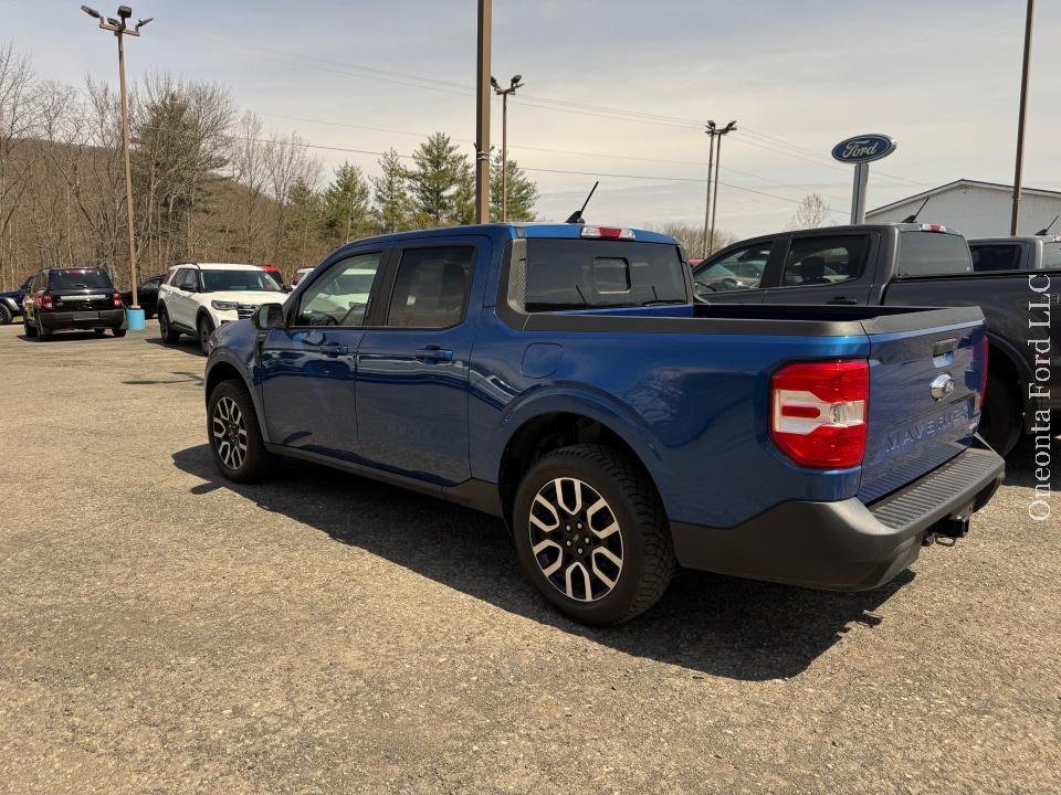 2023 Ford Maverick Lariat photo 3