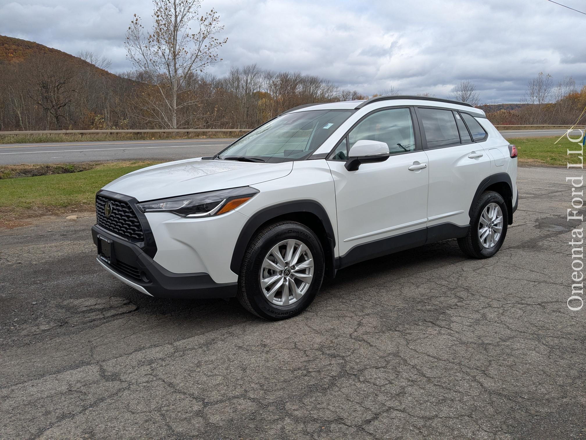 2022 Toyota Corolla Cross LE