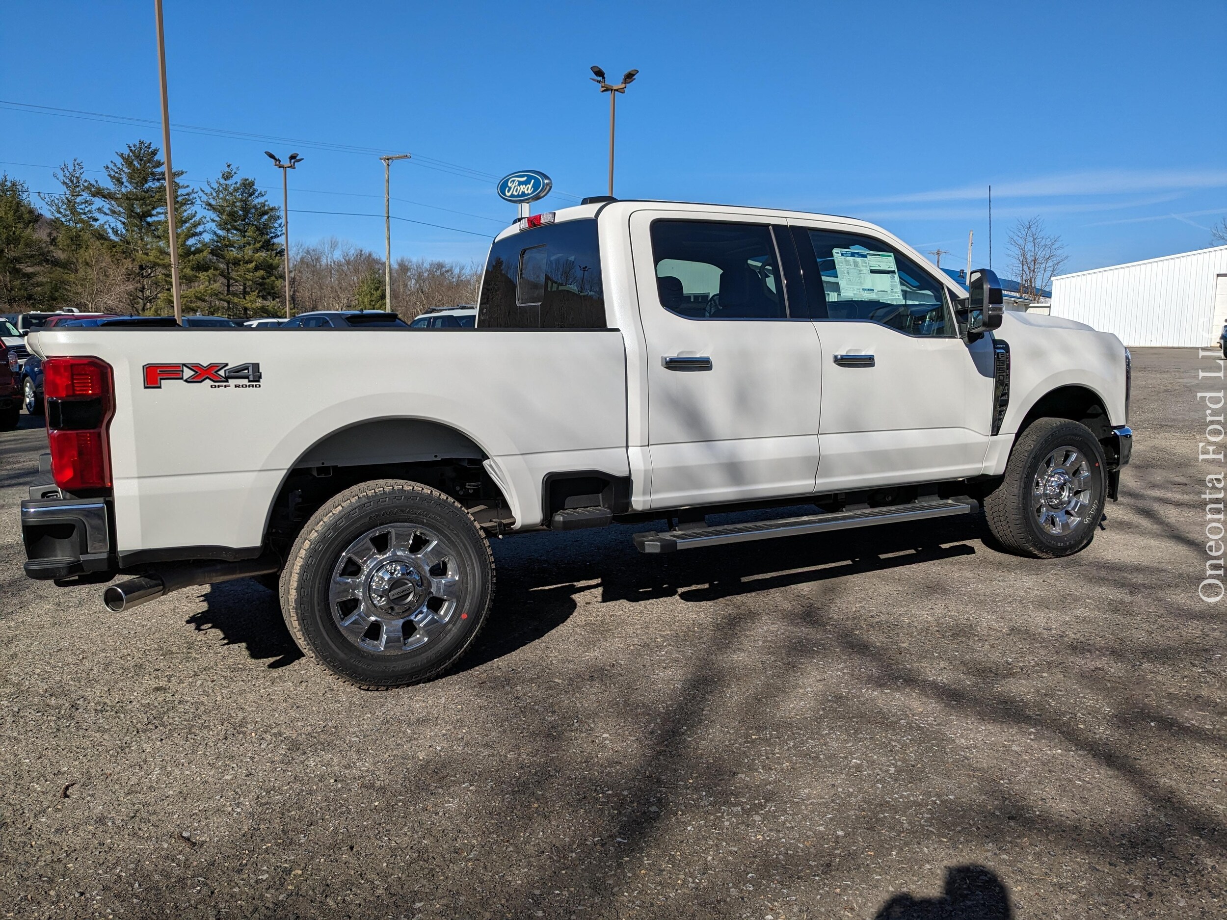 2025 Ford F-350 photo 3