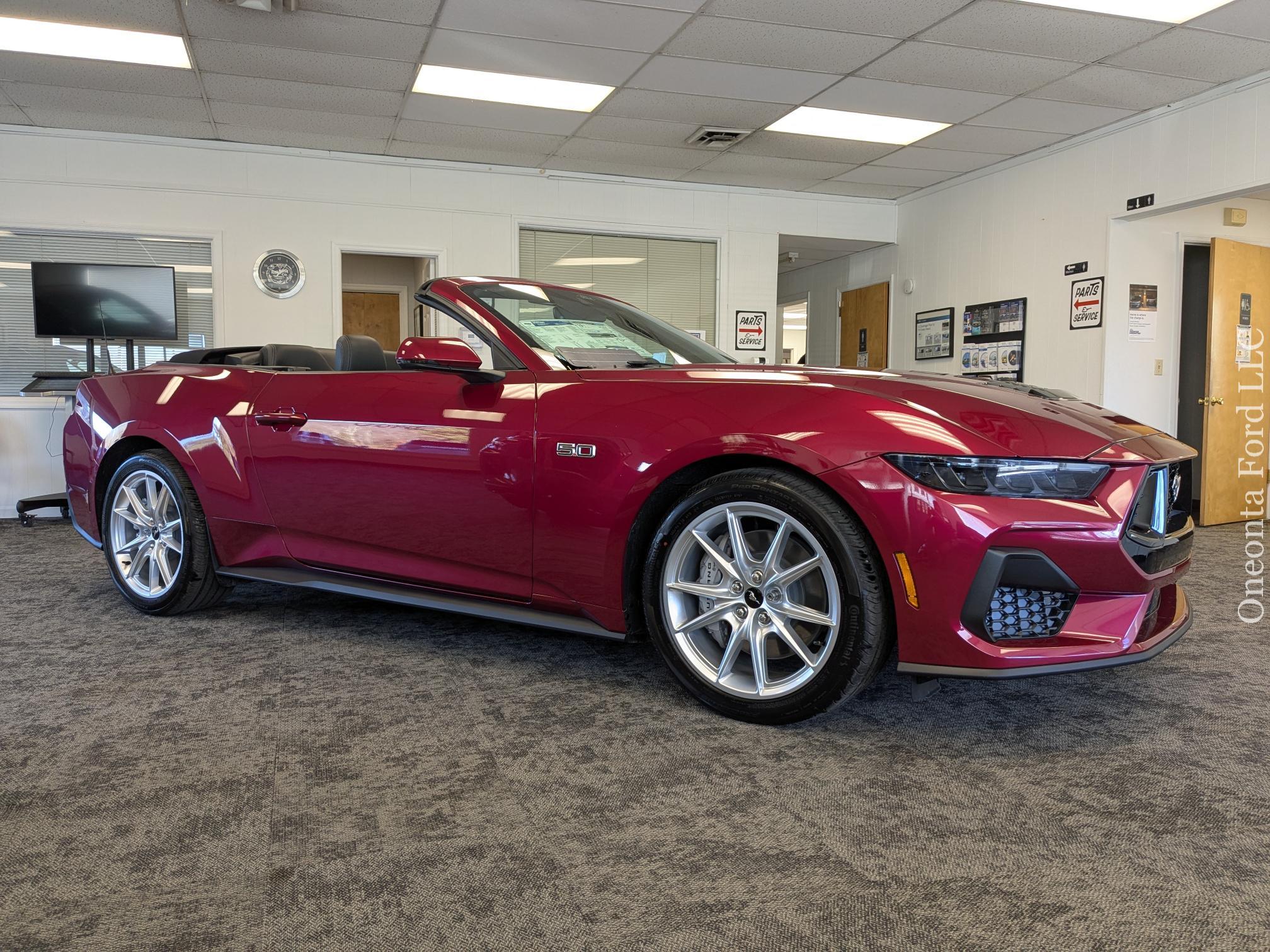 2025 Ford Mustang GT Premium's photo