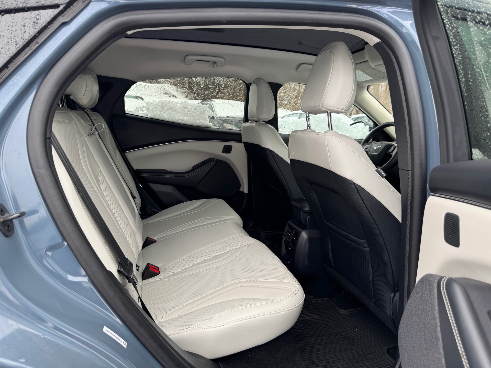 2023 Ford Mustang Mach-E Premium AWD - Photo 9