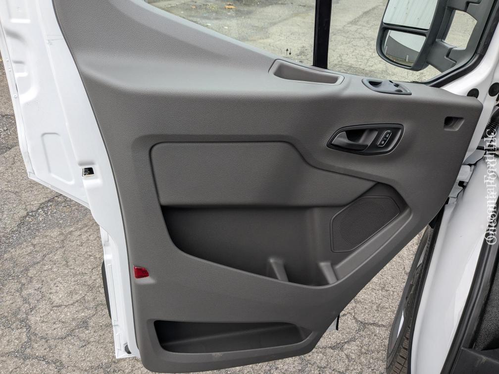 2025 Ford Transit Van Base - Photo 12