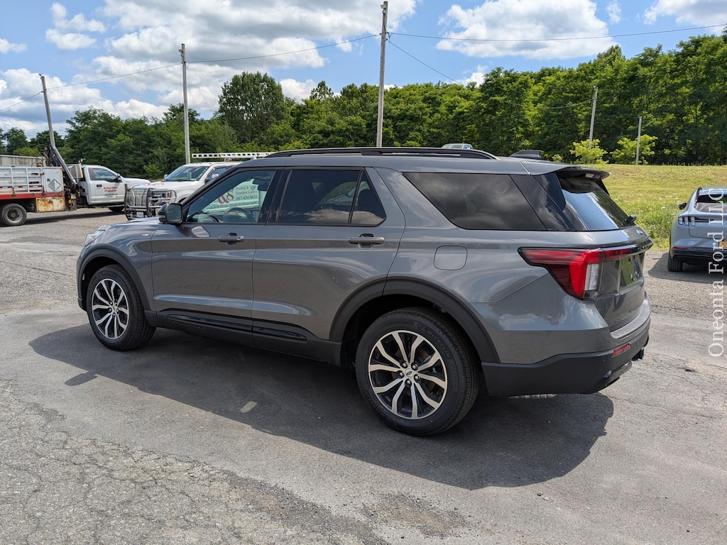 New 2026 Ford Explorer ST-Line SUV