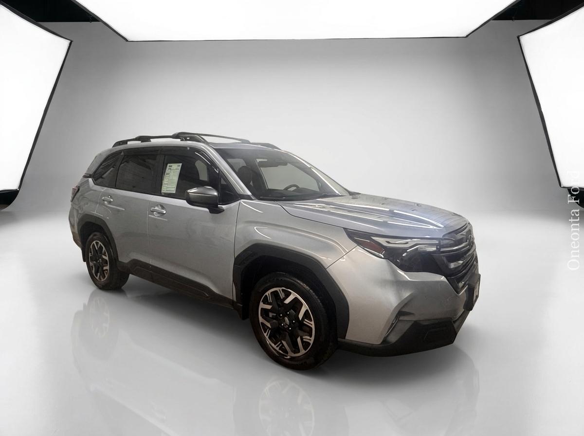 2025 Subaru Forester Premium's photo