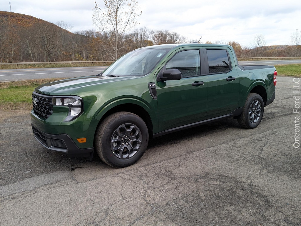New 2025 Ford Maverick XLT TRUCK