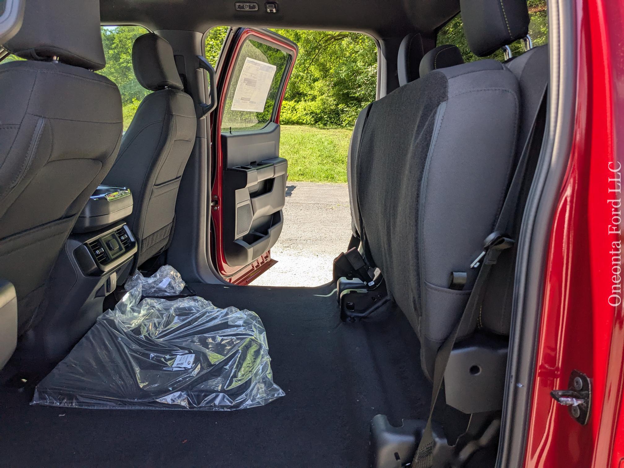 2025 Ford F-150 STX - Photo 14