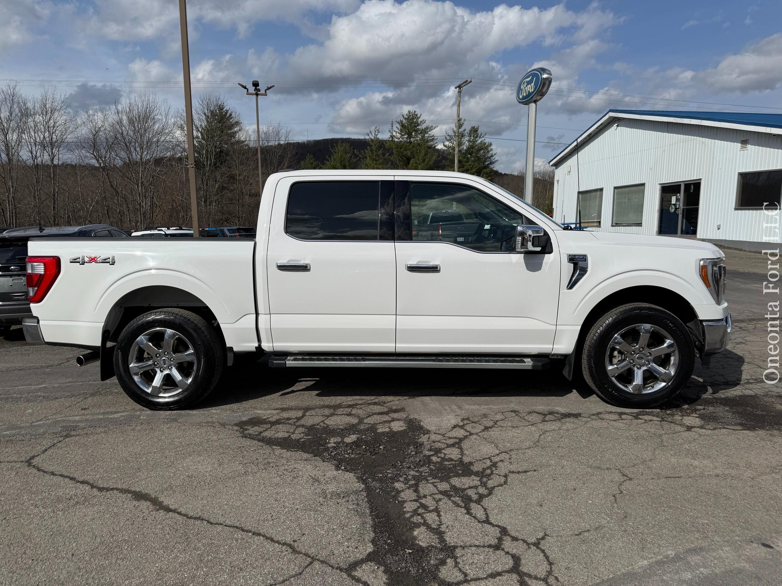 2022 Ford F-150 photo 2