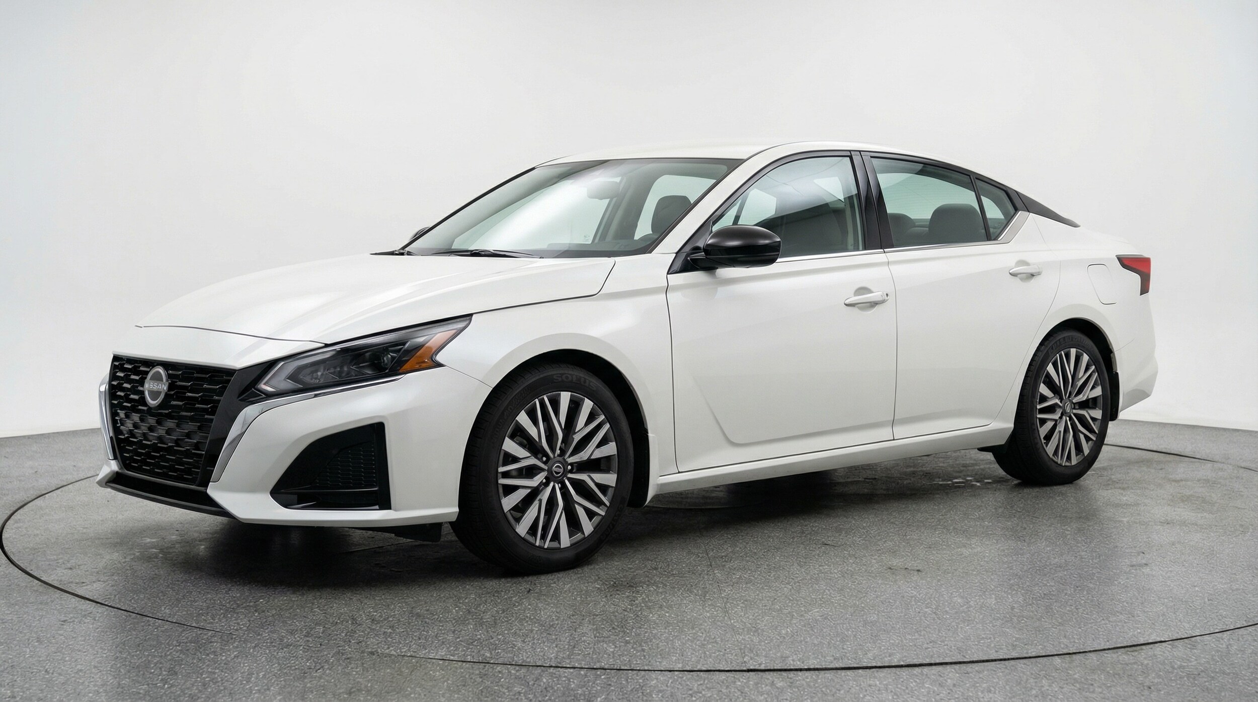 Thumbnail: 2025 Nissan Altima - 3