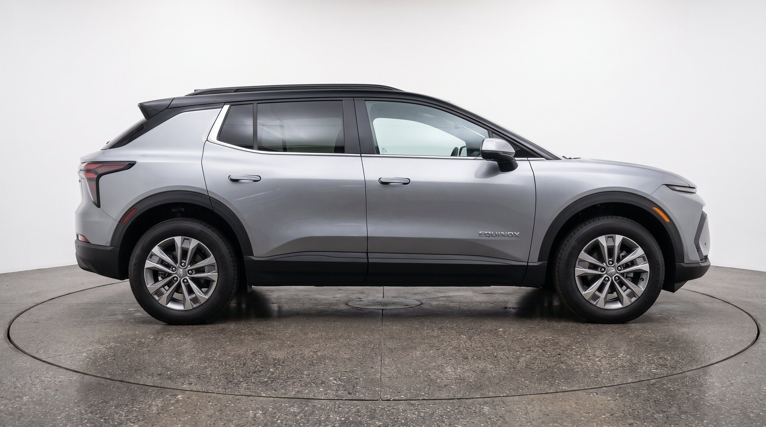 Thumbnail: 2025 Chevrolet Equinox - 10
