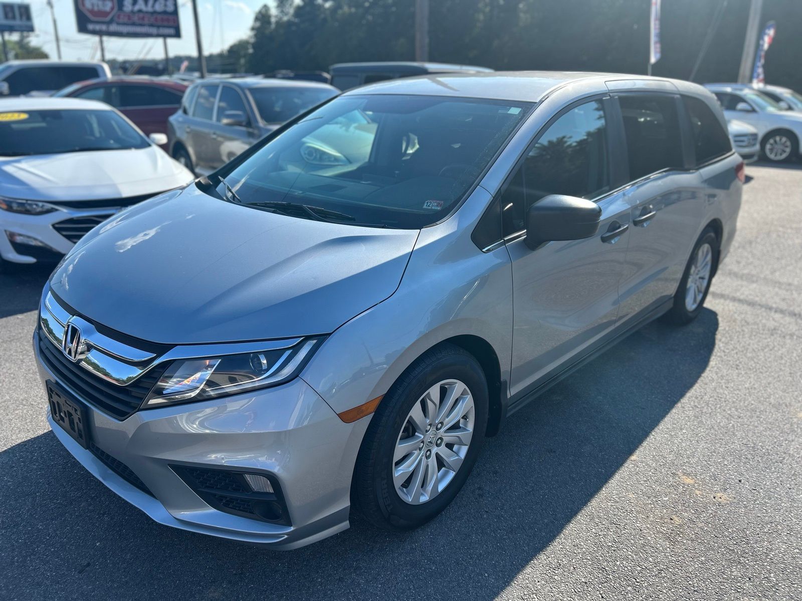 2019 Honda Odyssey LX photo 2