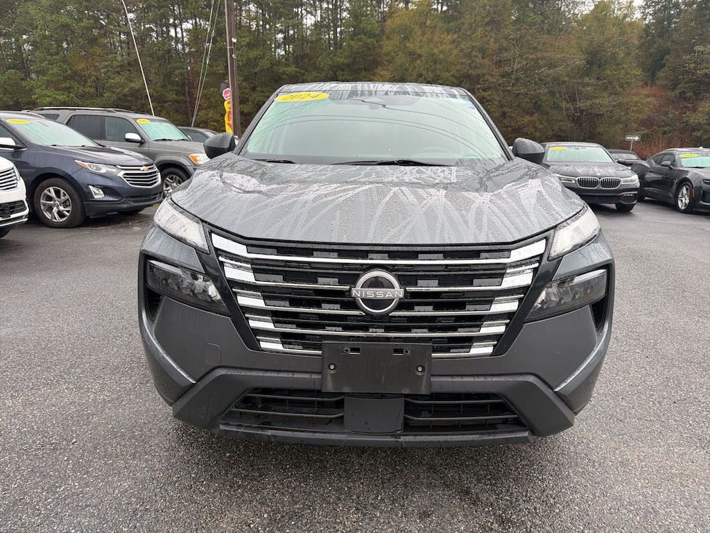 Used 2024 Nissan Rogue S SUV