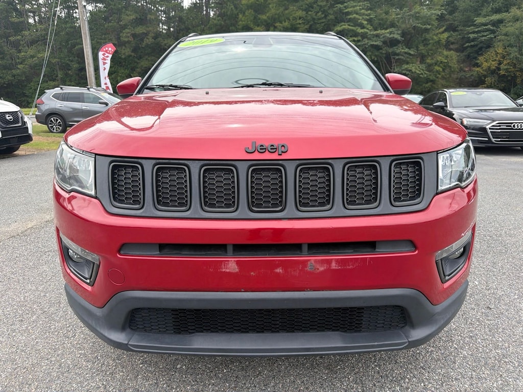 Used 2019 Jeep Compass Latitude SUV