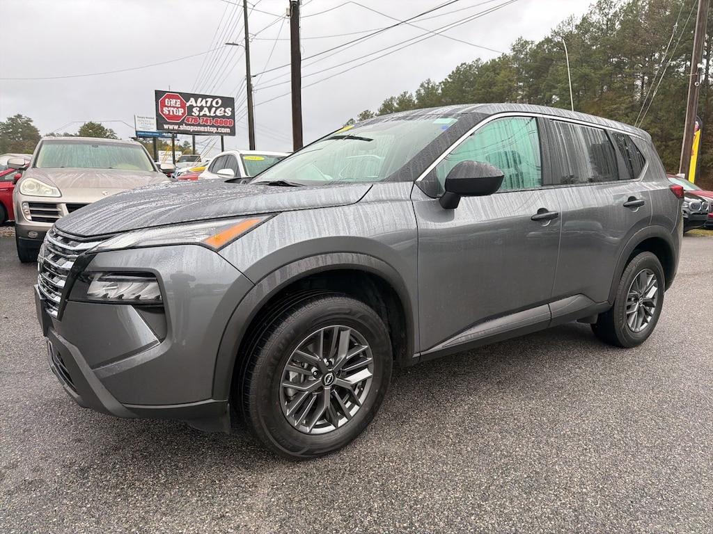 Used 2024 Nissan Rogue S SUV