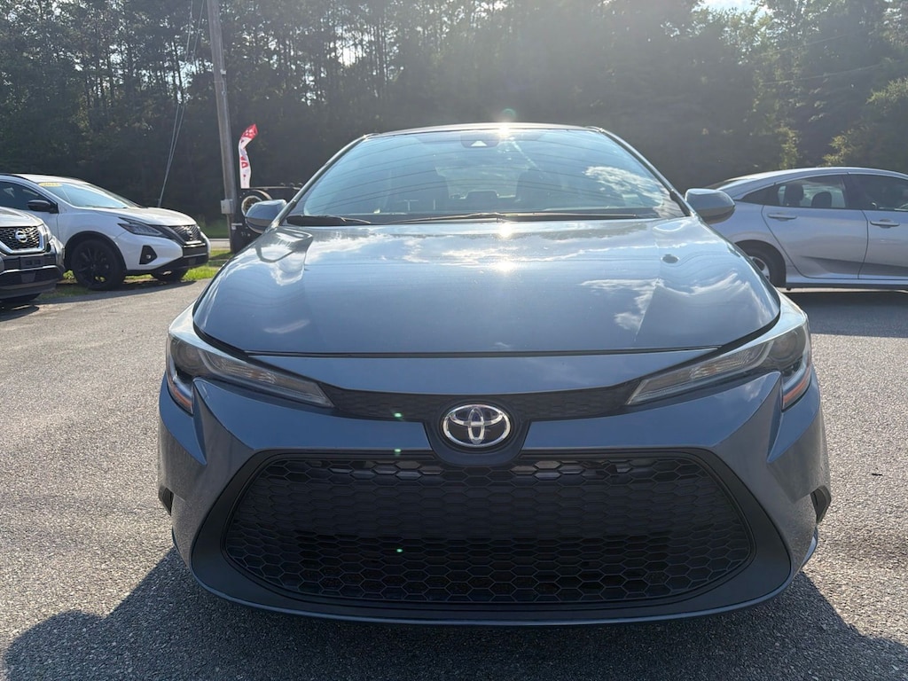 Used 2022 Toyota Corolla LE Sedan