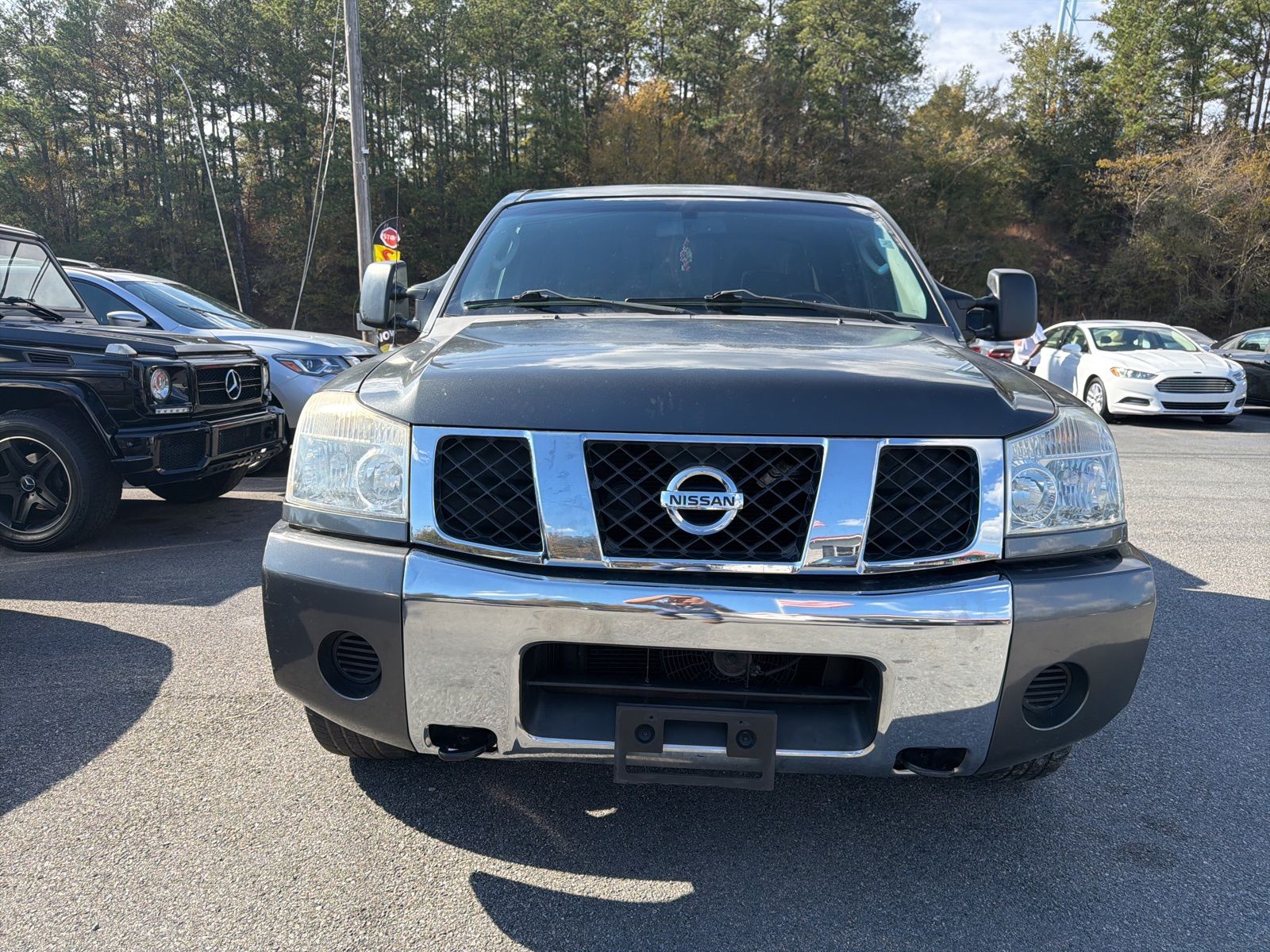 2006 Nissan Titan SE photo 2
