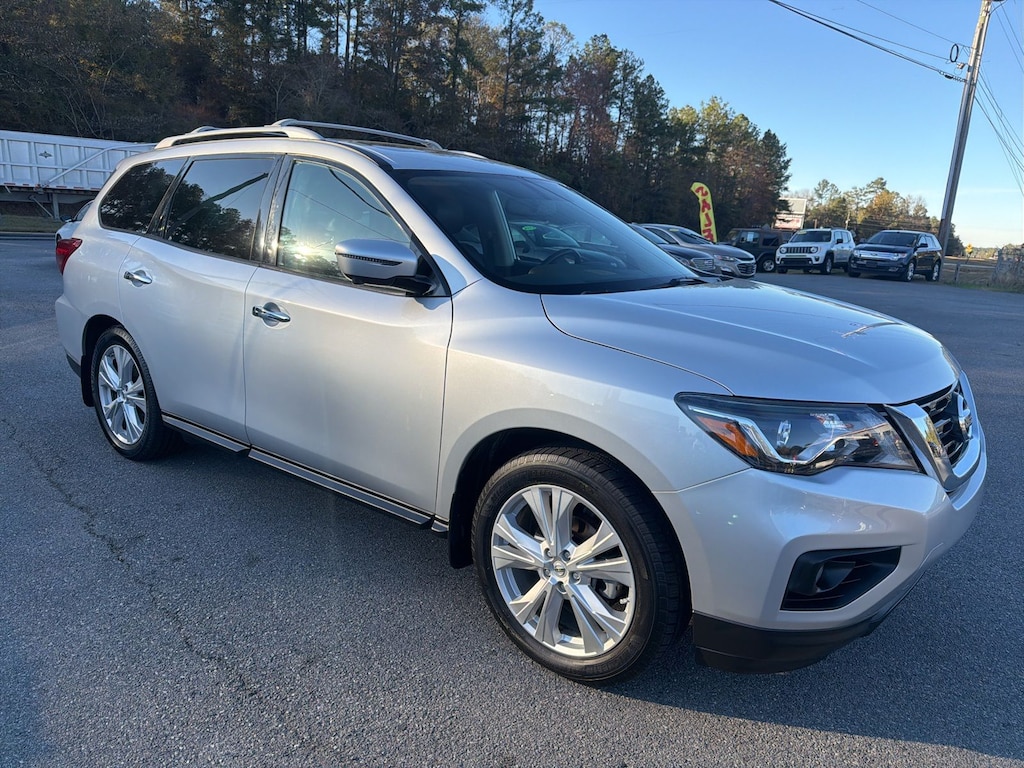 Used 2018 Nissan Pathfinder SL SUV