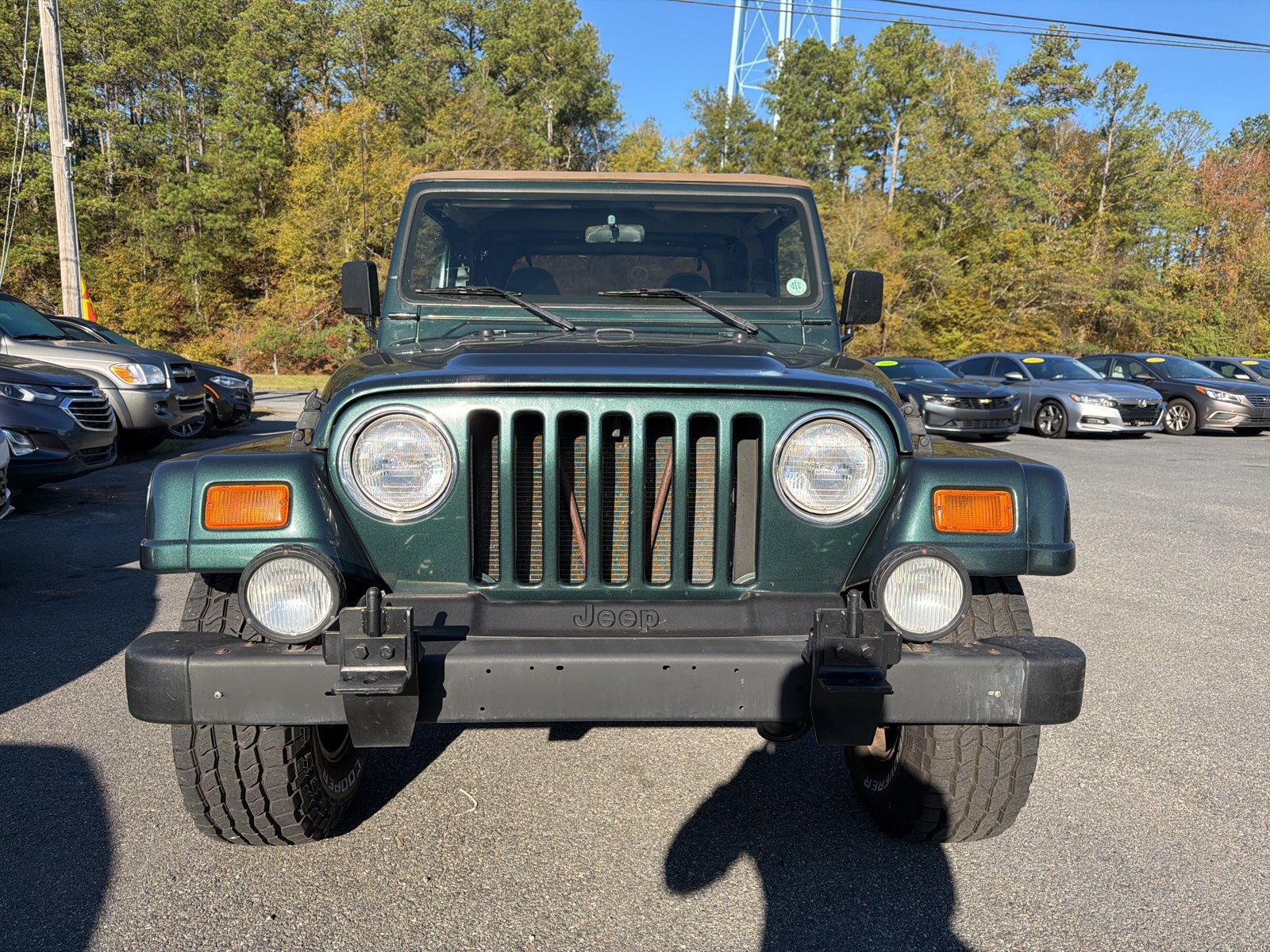 2000 Jeep Wrangler Sahara photo 2